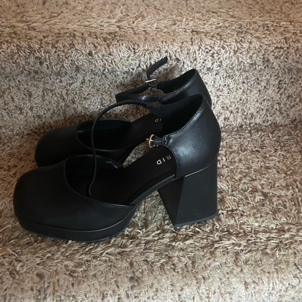 Torrid Platform Heels never worn but super comfortable for wide feet & plus size